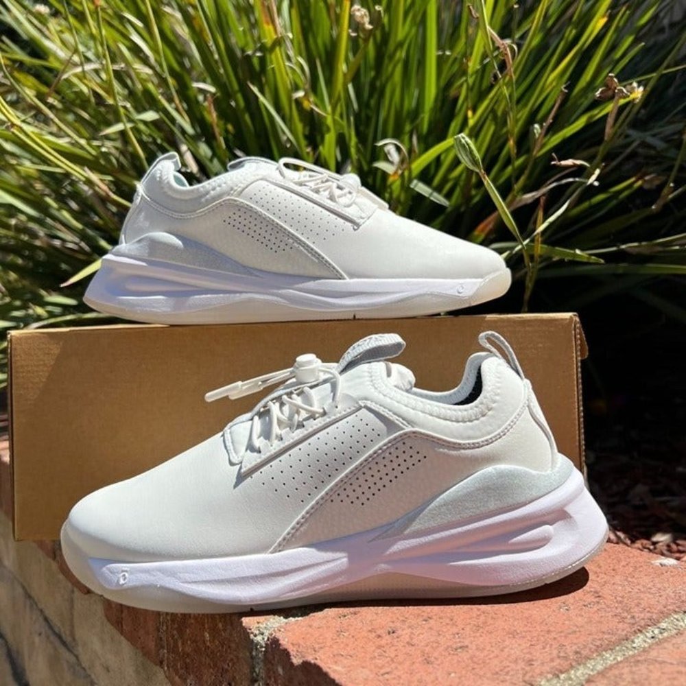 Clove Womens Healthcare Brilliant White Sneaker NEW - Picture 7 of 12